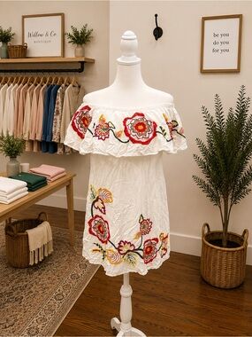 Red Carter Embroidered Off Shoulder Boho Peasant Top Large